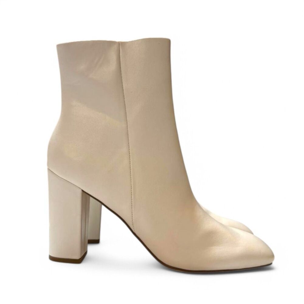 MADDEN GIRL "Knox" White Ankle Boots, NEW! Size 10